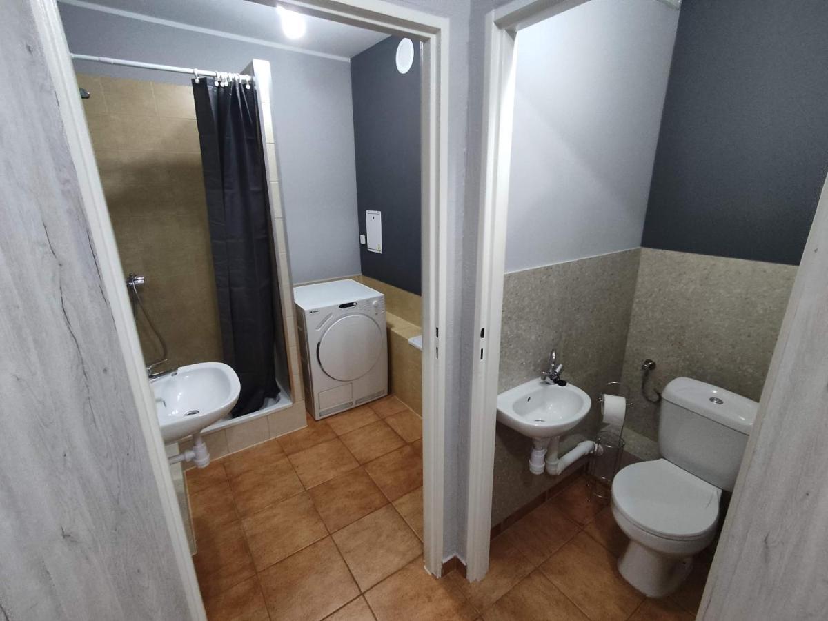 3030 Jana Spychalskiego 32 - Tanie Pokoje W Apartamencie - Samodzielne Zameldowanie - Self Check In Poznan Exterior foto