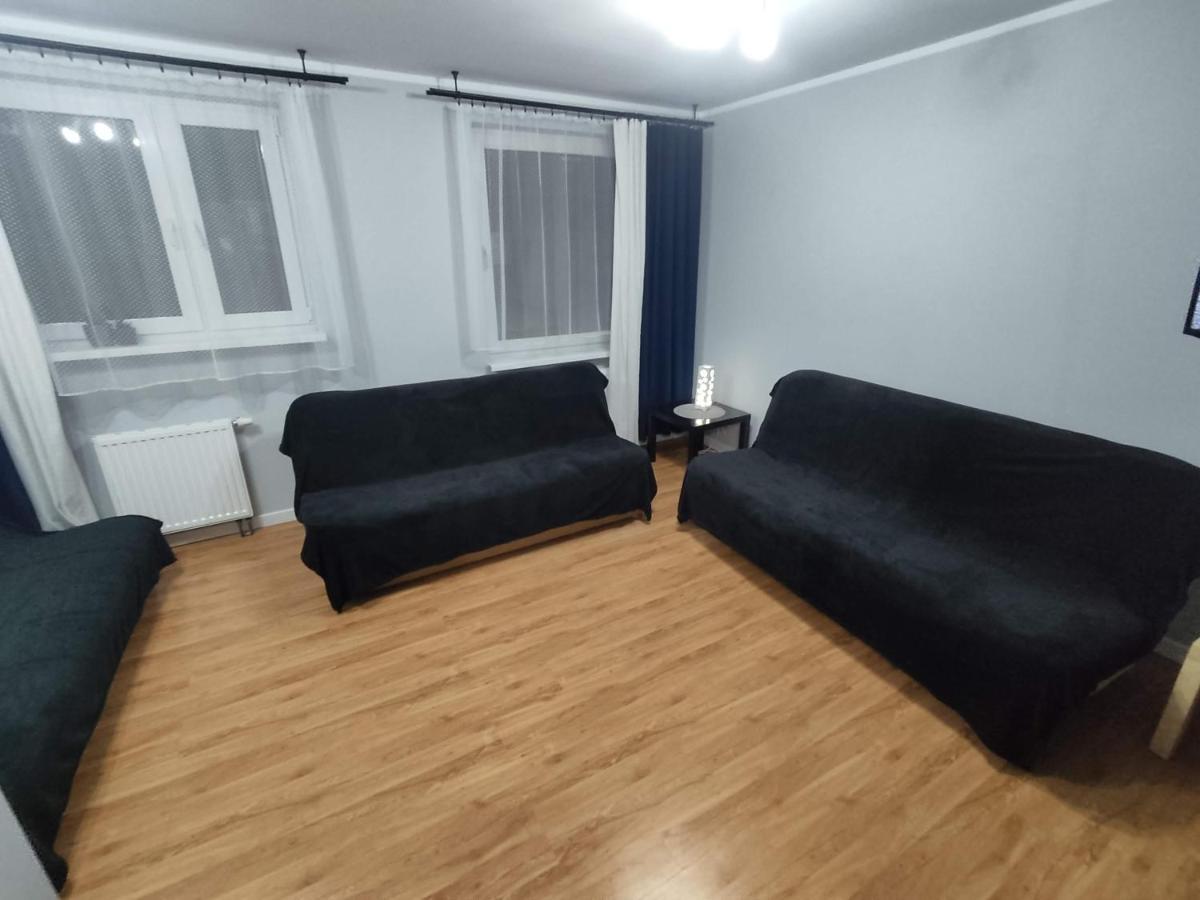 3030 Jana Spychalskiego 32 - Tanie Pokoje W Apartamencie - Samodzielne Zameldowanie - Self Check In Poznan Exterior foto